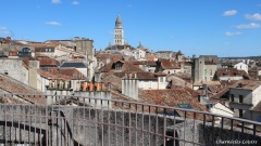 Vue de la tour Mataguerre : la cathédrale Saint Front